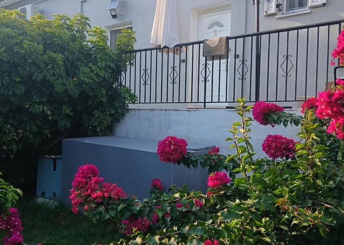 Sklavenitis Panoramic Seaview